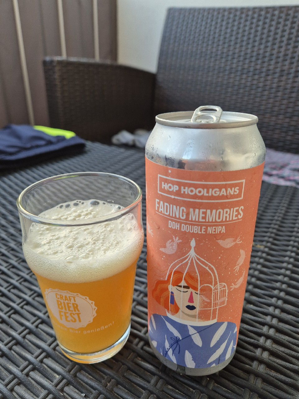 Fading Memories, Romania