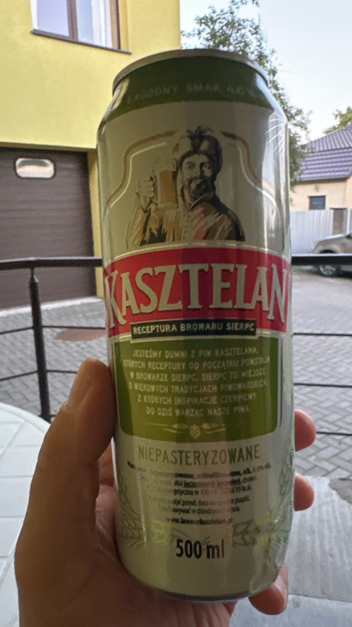 Kasztelan Niepasteryzowane, Poland