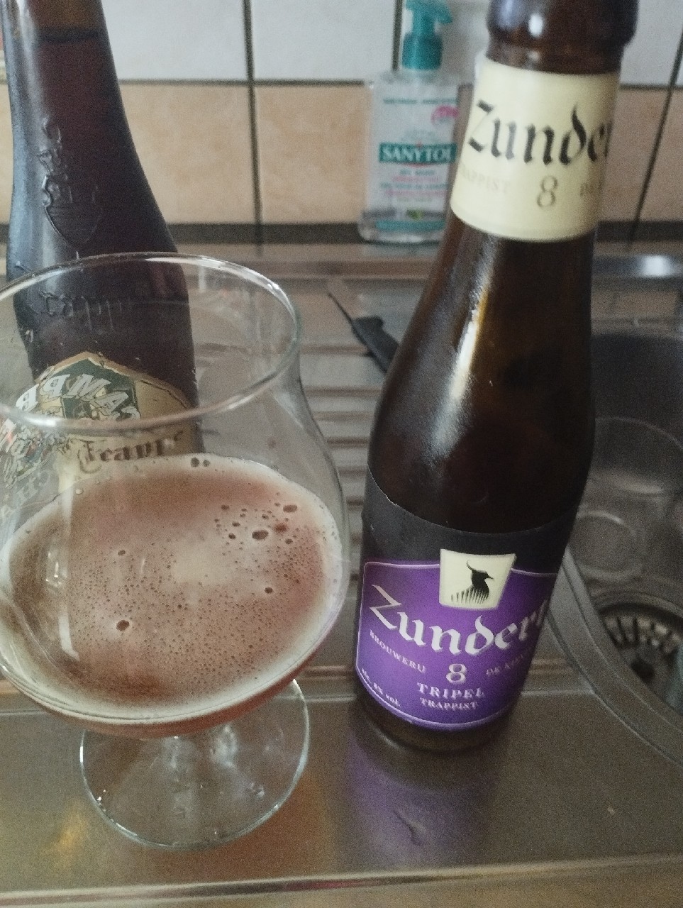 Zundert 8, Trappistenbrouwerij de Kievit B.V.
