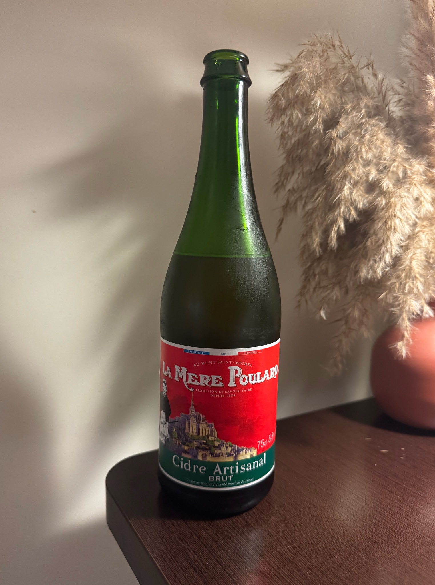 La Mère Poulard Cidre Artisanal Brut, La Mère Poulard