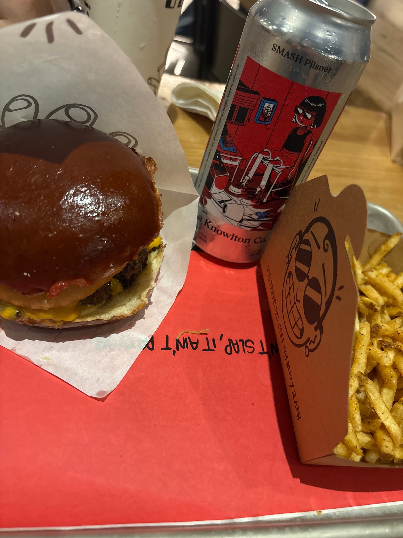 Smash pilsner, La Knowlton Co.
