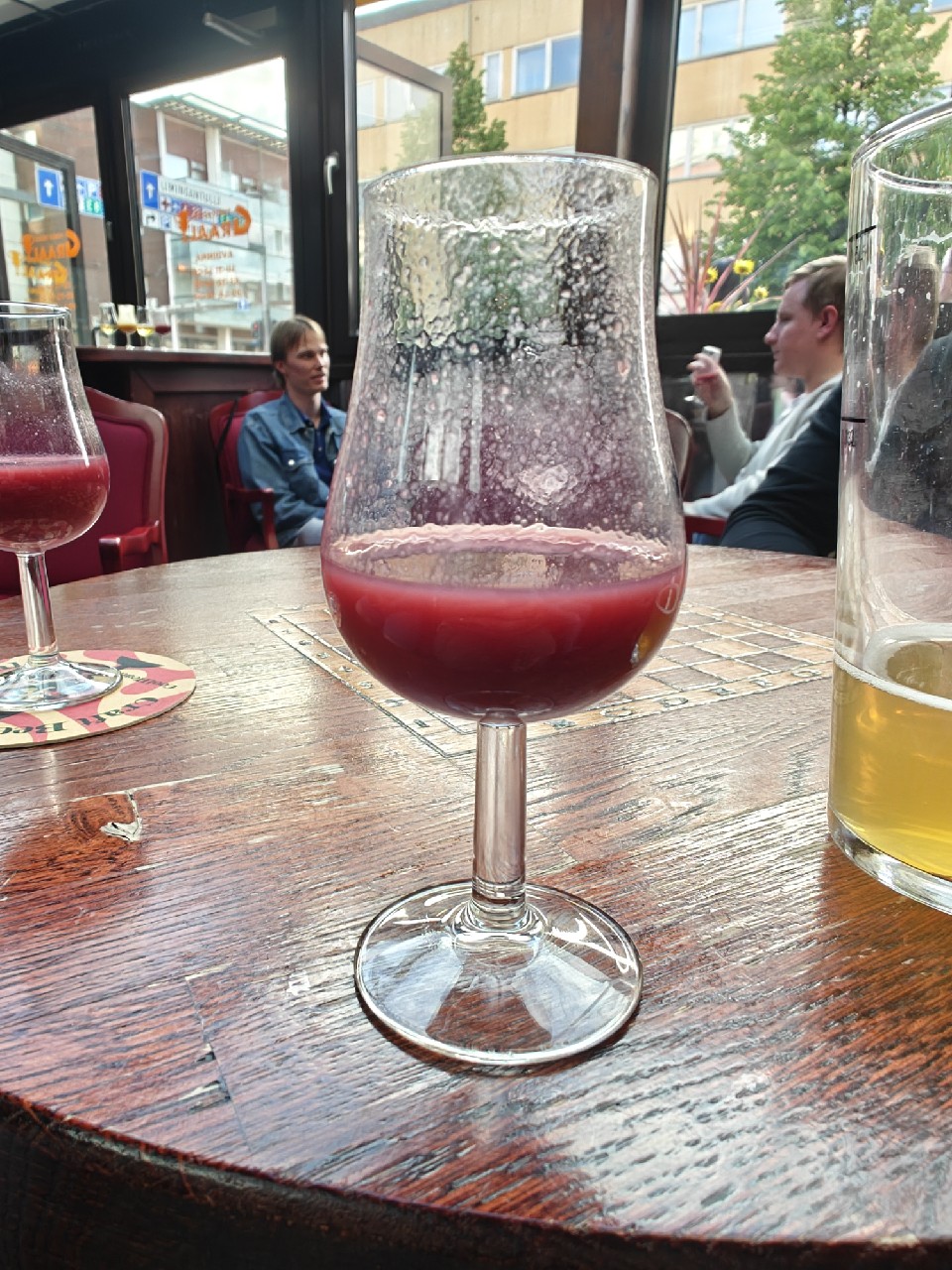Petit Jus de Mort: Mûres + Framboise + Pomme Grenade, Canada