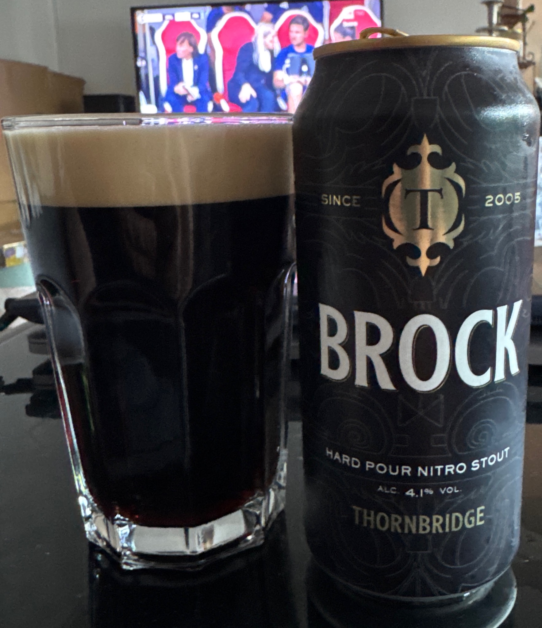 Brock Hard Pour Nitro Stout, England