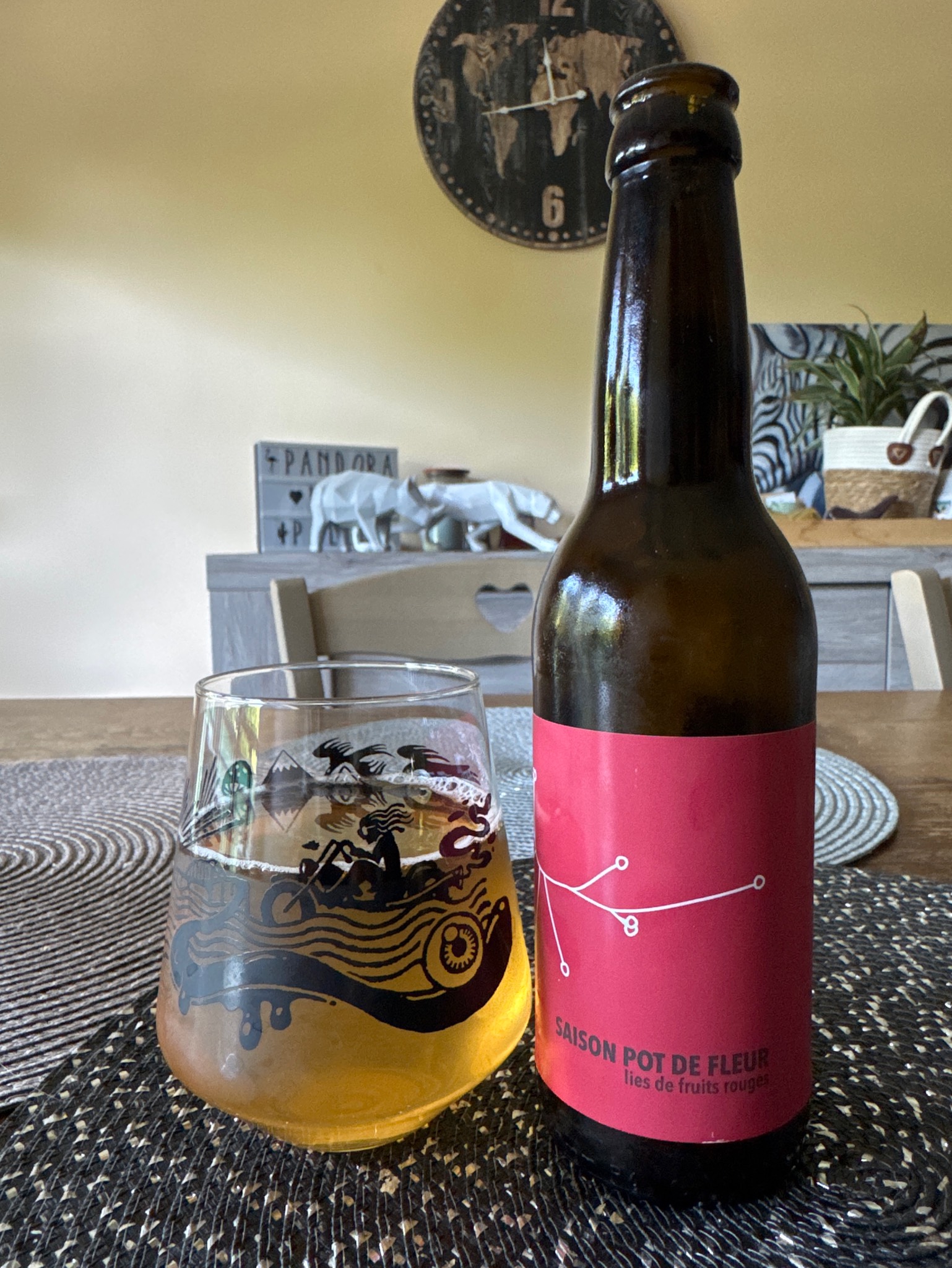 Saison Pot De Fleurs Lies De Fruits Rouges, Nano Brasserie SPO