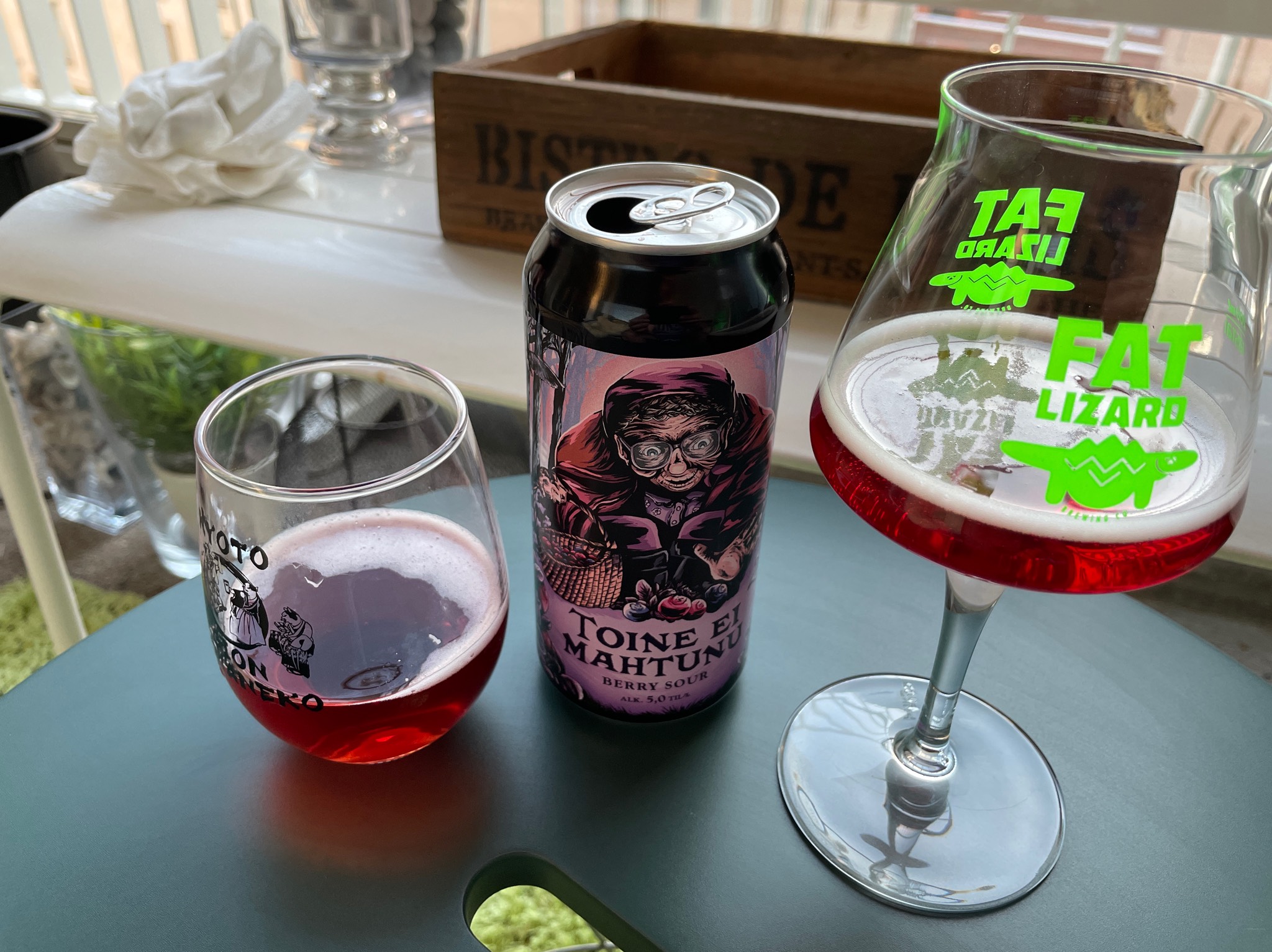 Toine Ei Mahtunu, Finland