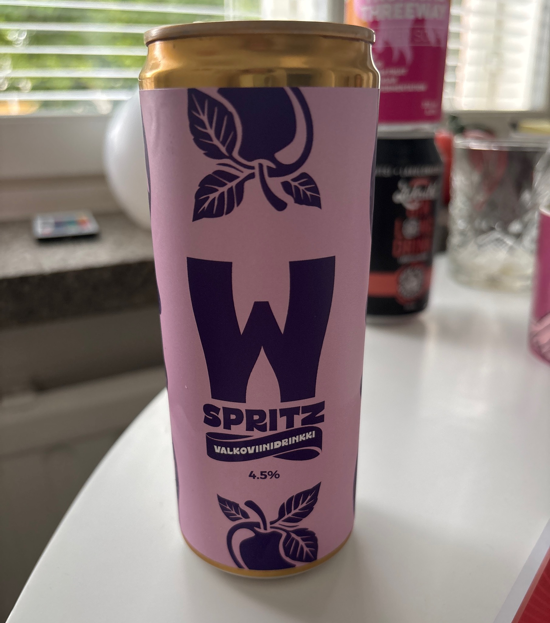 W Spritz Valkoviinidrinkki, Kouvolan Juomatehdas