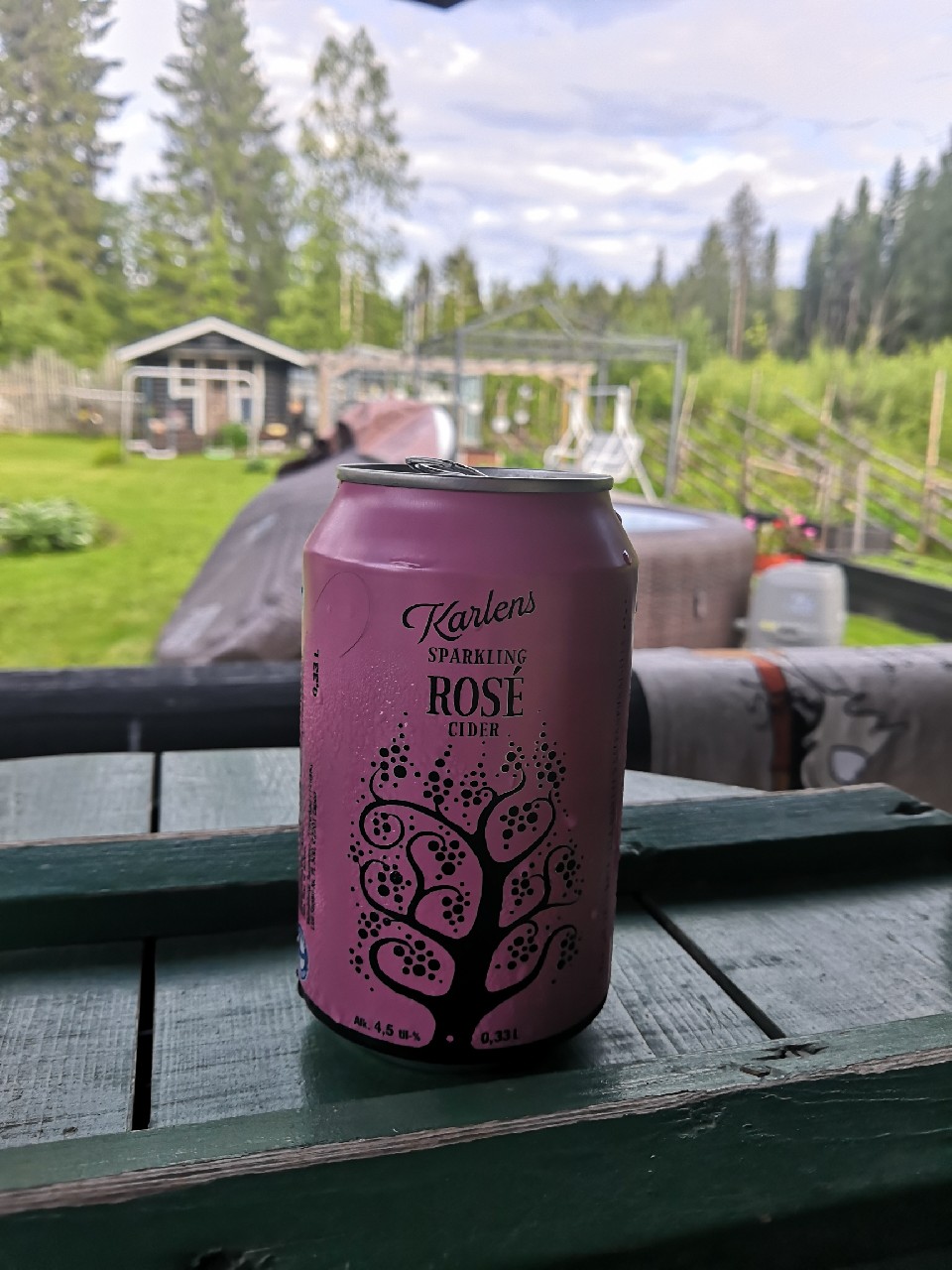 Karlens Sparkling Rosé Cider, Finland