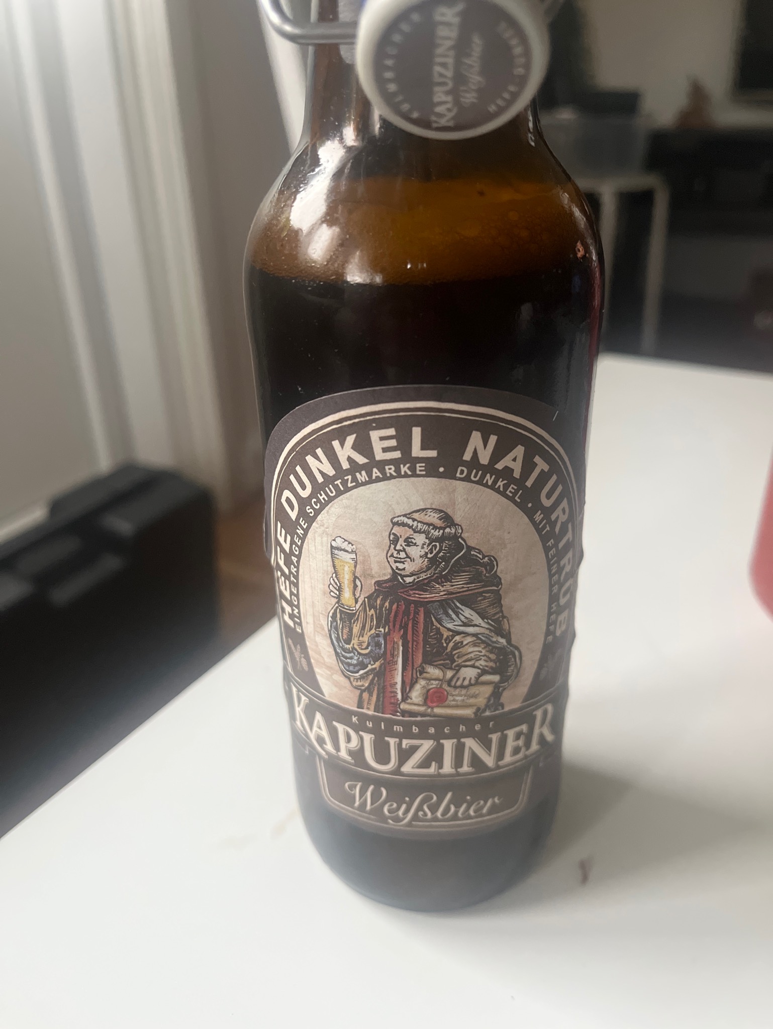Kapuziner Weißbier Hefe Dunkel Naturtrüb, Germany