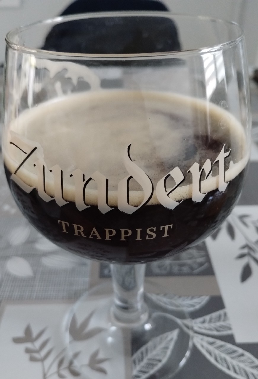 Zundert 10, Trappistenbrouwerij de Kievit B.V.