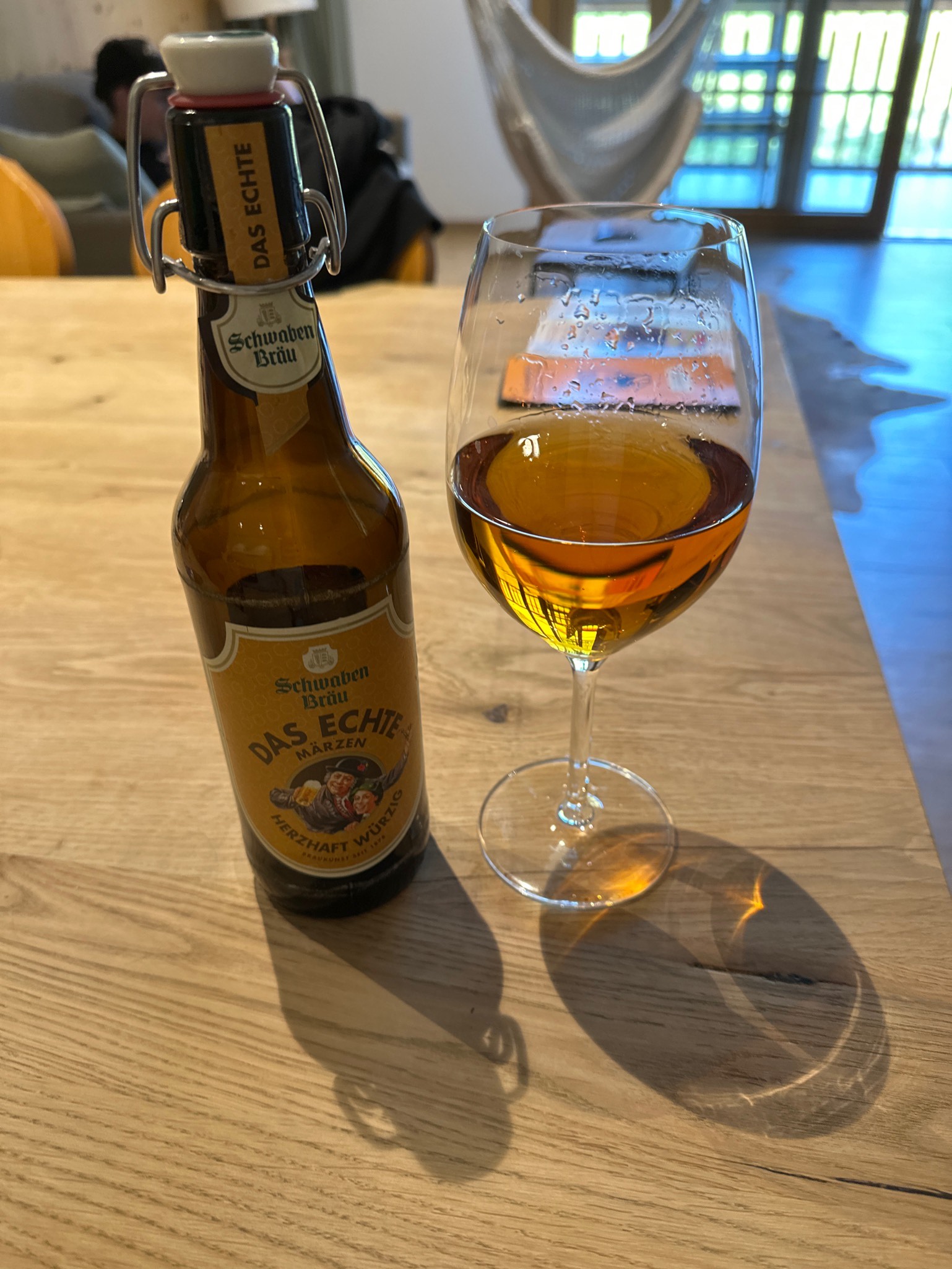 Das Echte Märzen, Dinkelacker-Schwaben Bräu