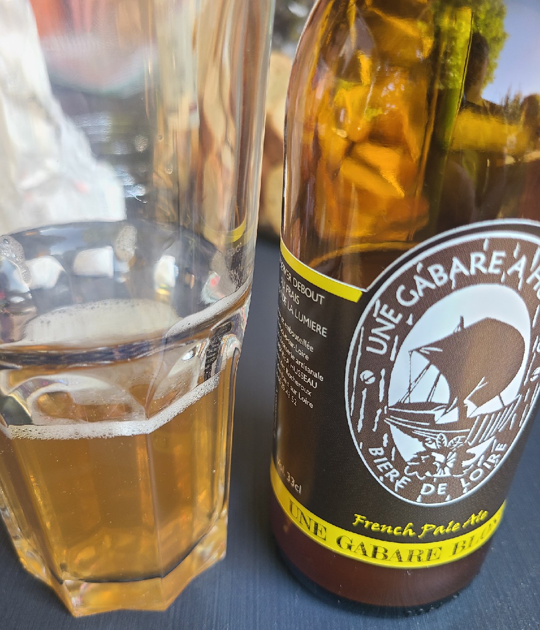 Une Gabare Blonde, Une Gabare À Husseau