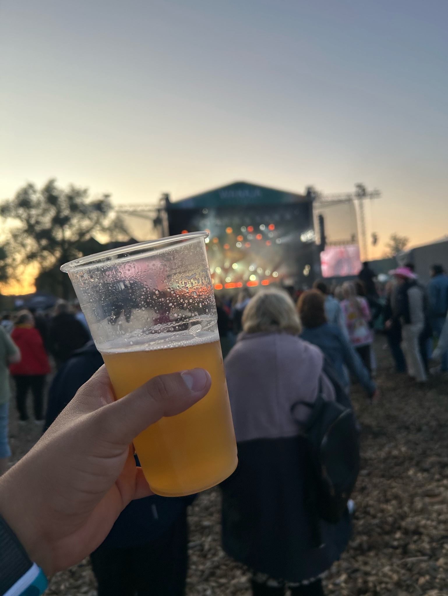 Vaalee Blanche, Finland