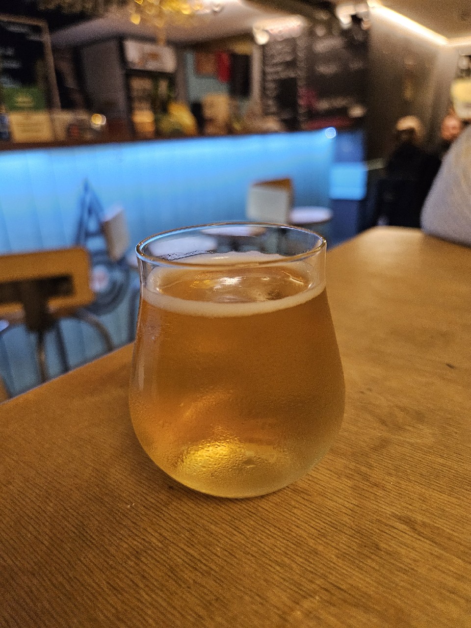 Simply the West, Estonia