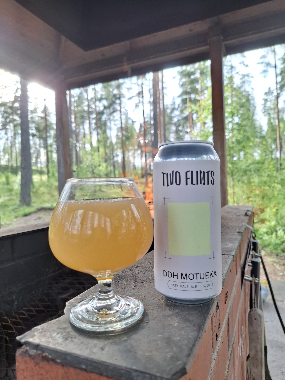 DDH Motueka, Two Flints
