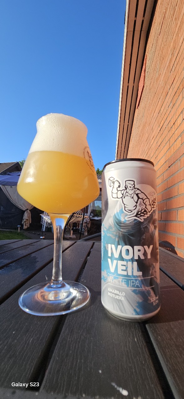 Ivory Veil, Mallassepät