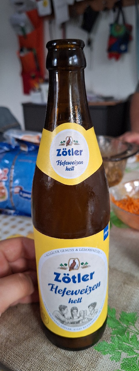 Zötler Hefeweizen Hell, Germany