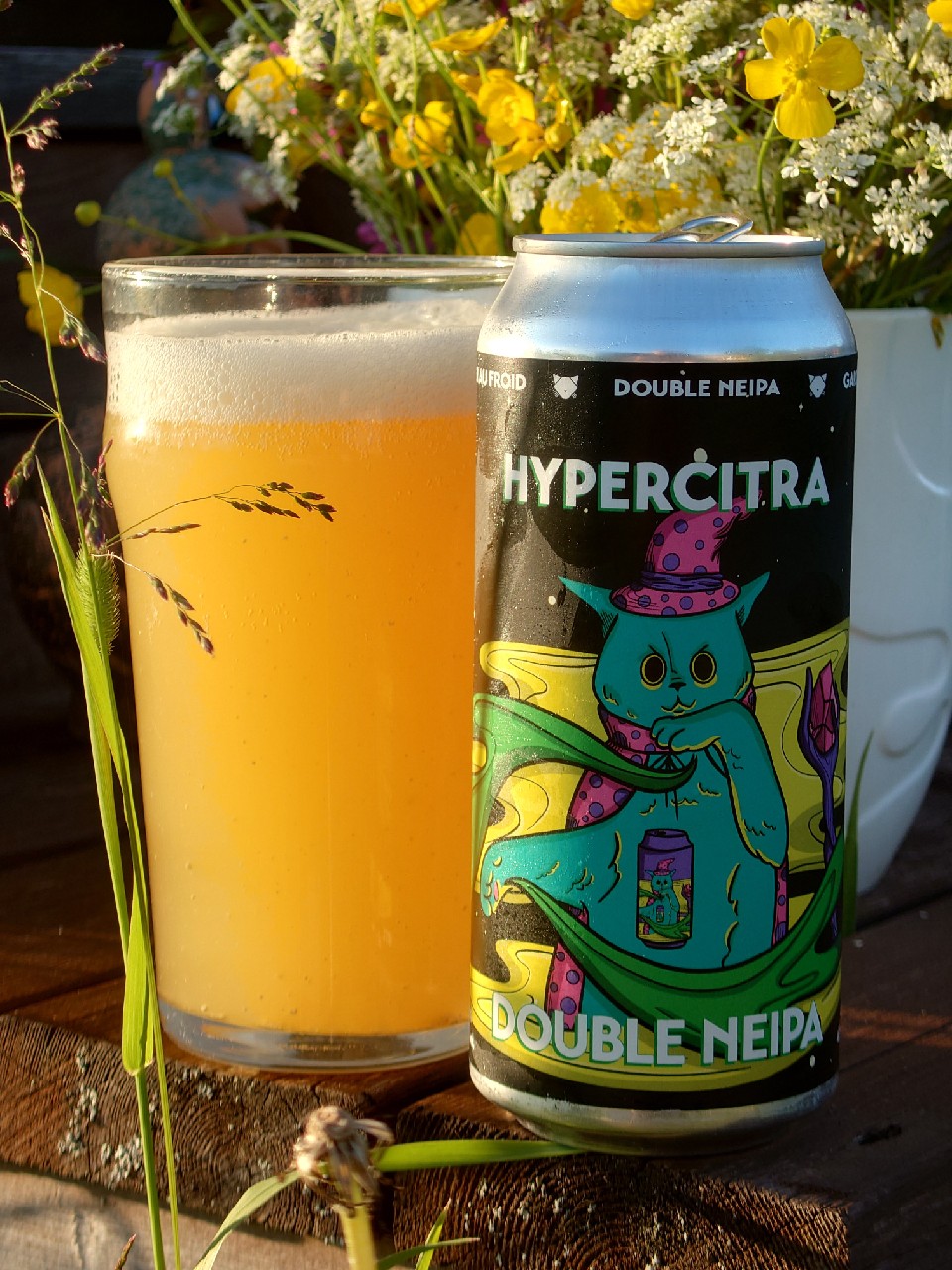 Hypercitra, Canada