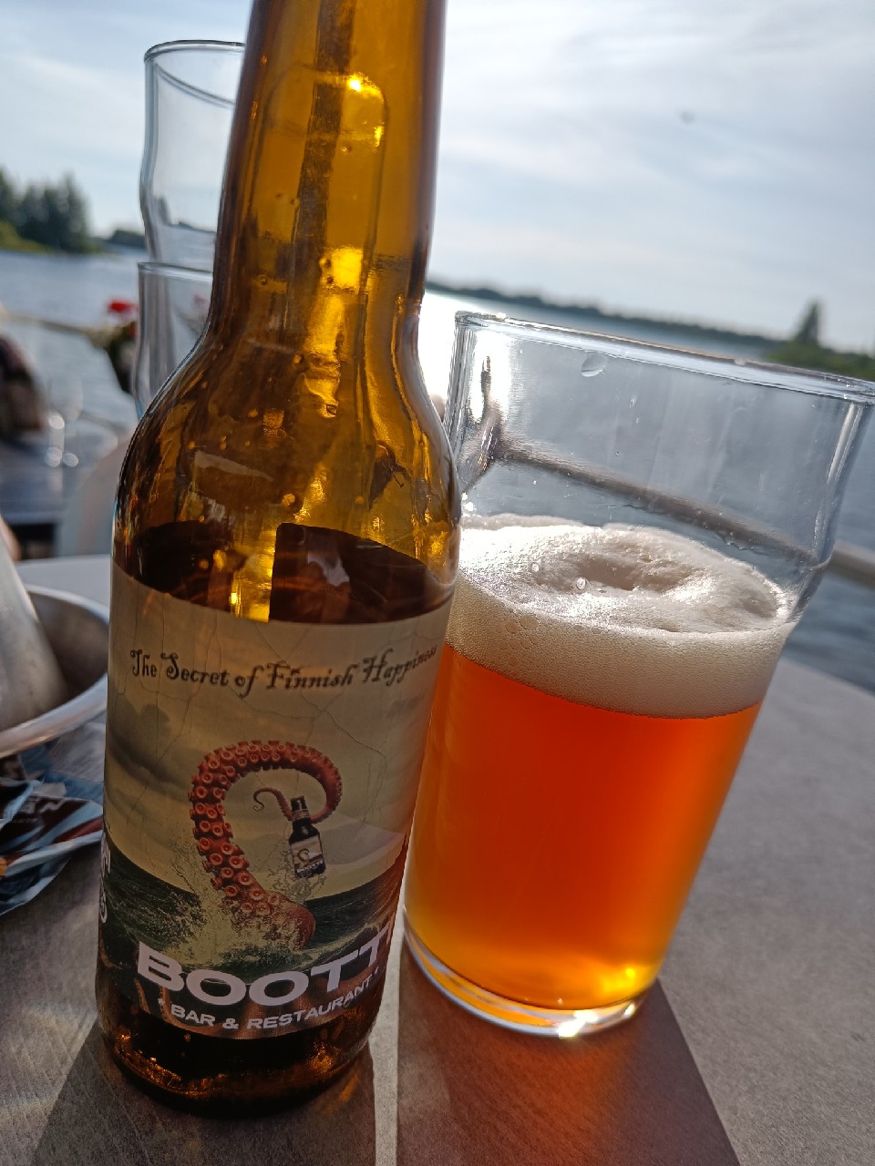 Laakeri, Finland