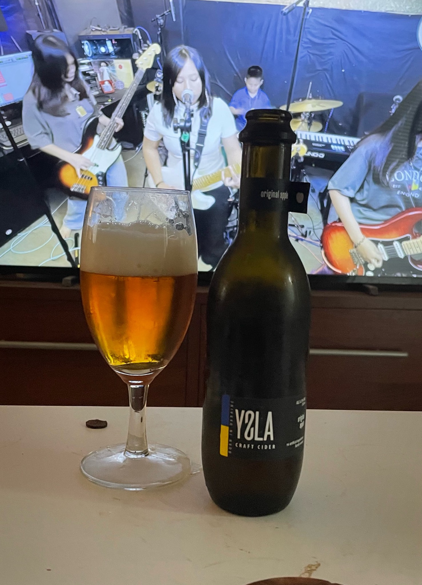 Original Apple, Ukraine