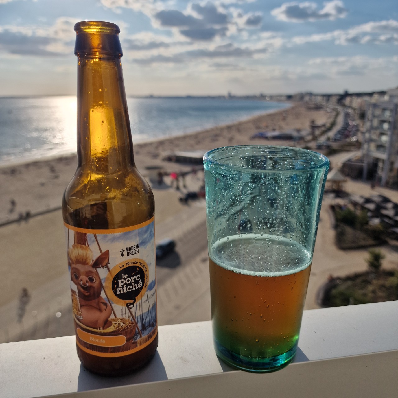 Le Porc Niché Blonde, Brasserie De La B