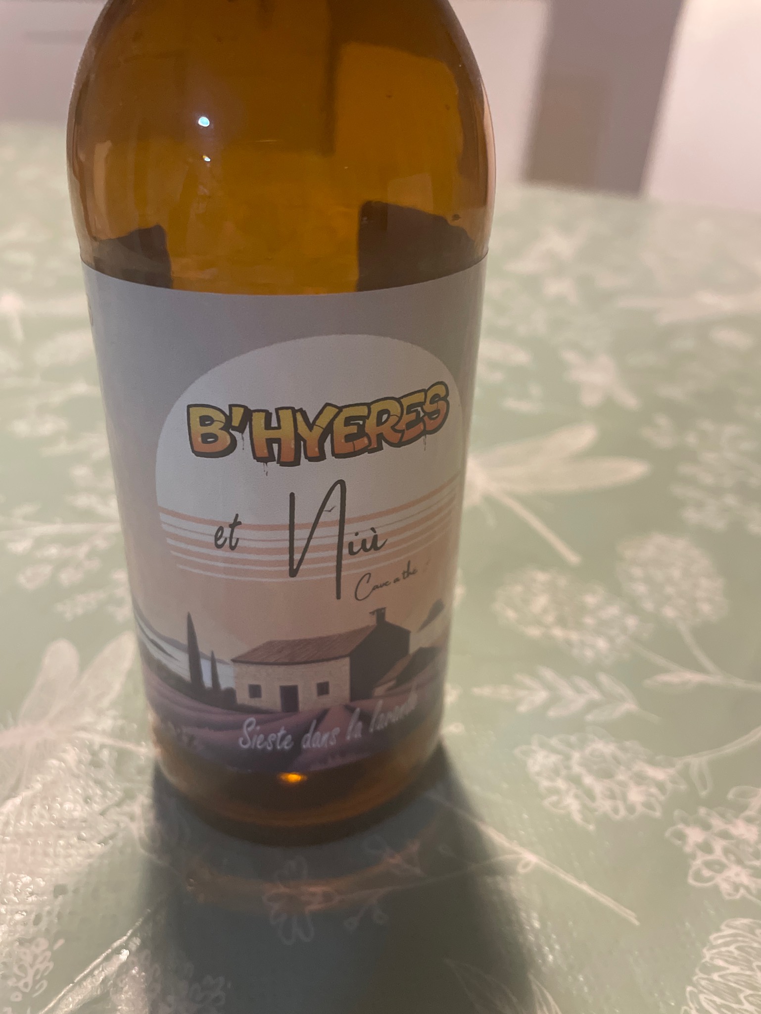 Sieste Dans La Lavande, Nanobrasserie B'Hyères
