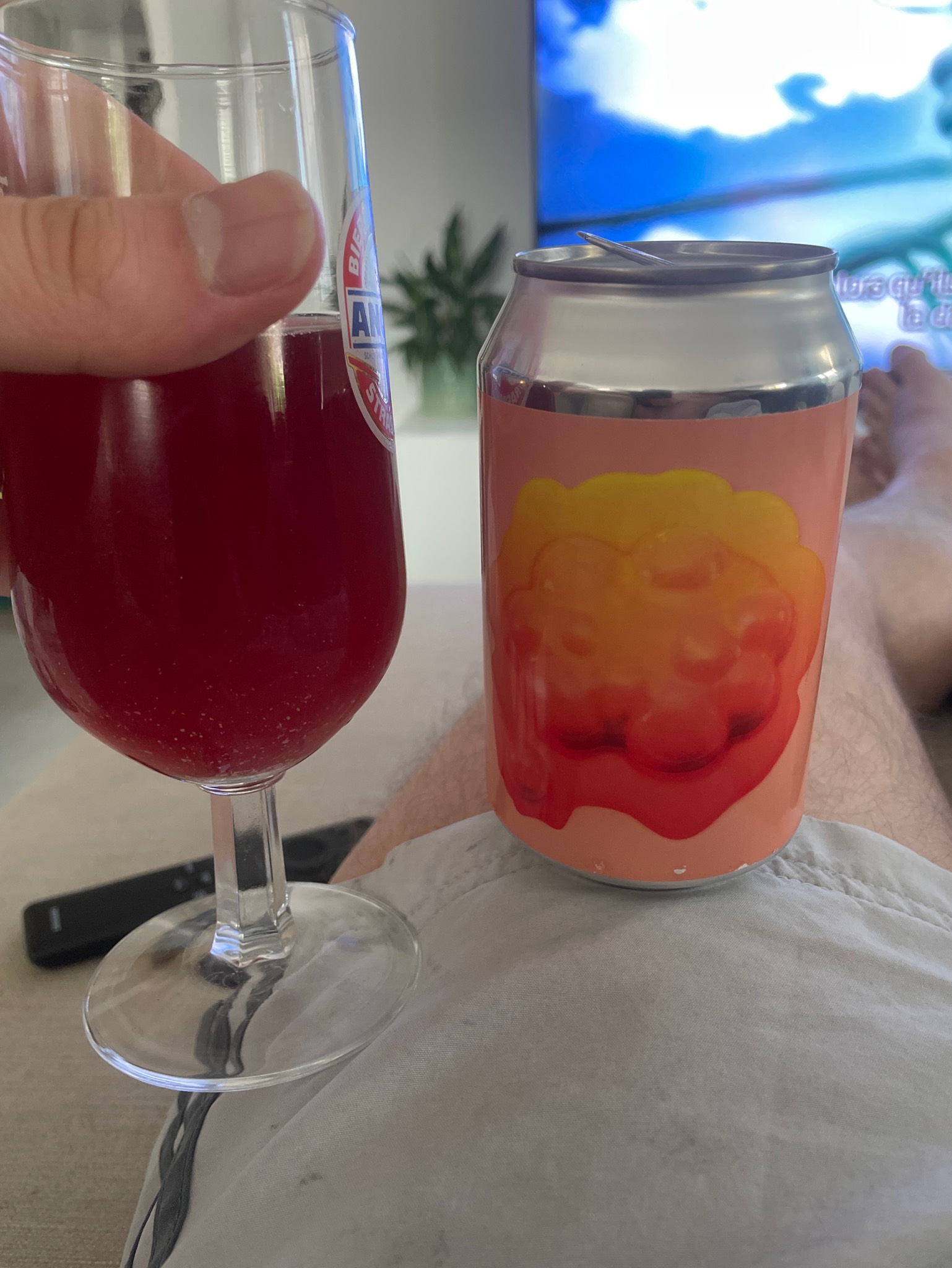 Fruit World Famous Pineapple Coconut, Sweden