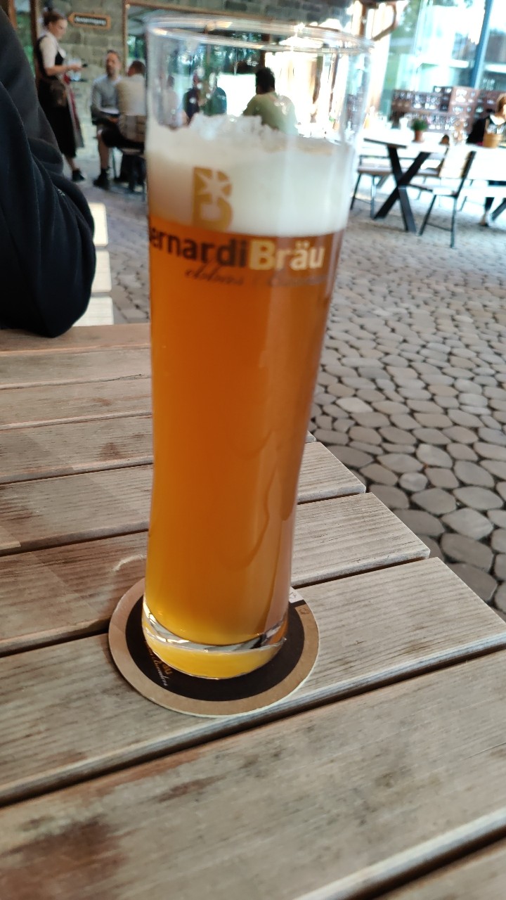 älpler weizen hell, Bernardi Bräu