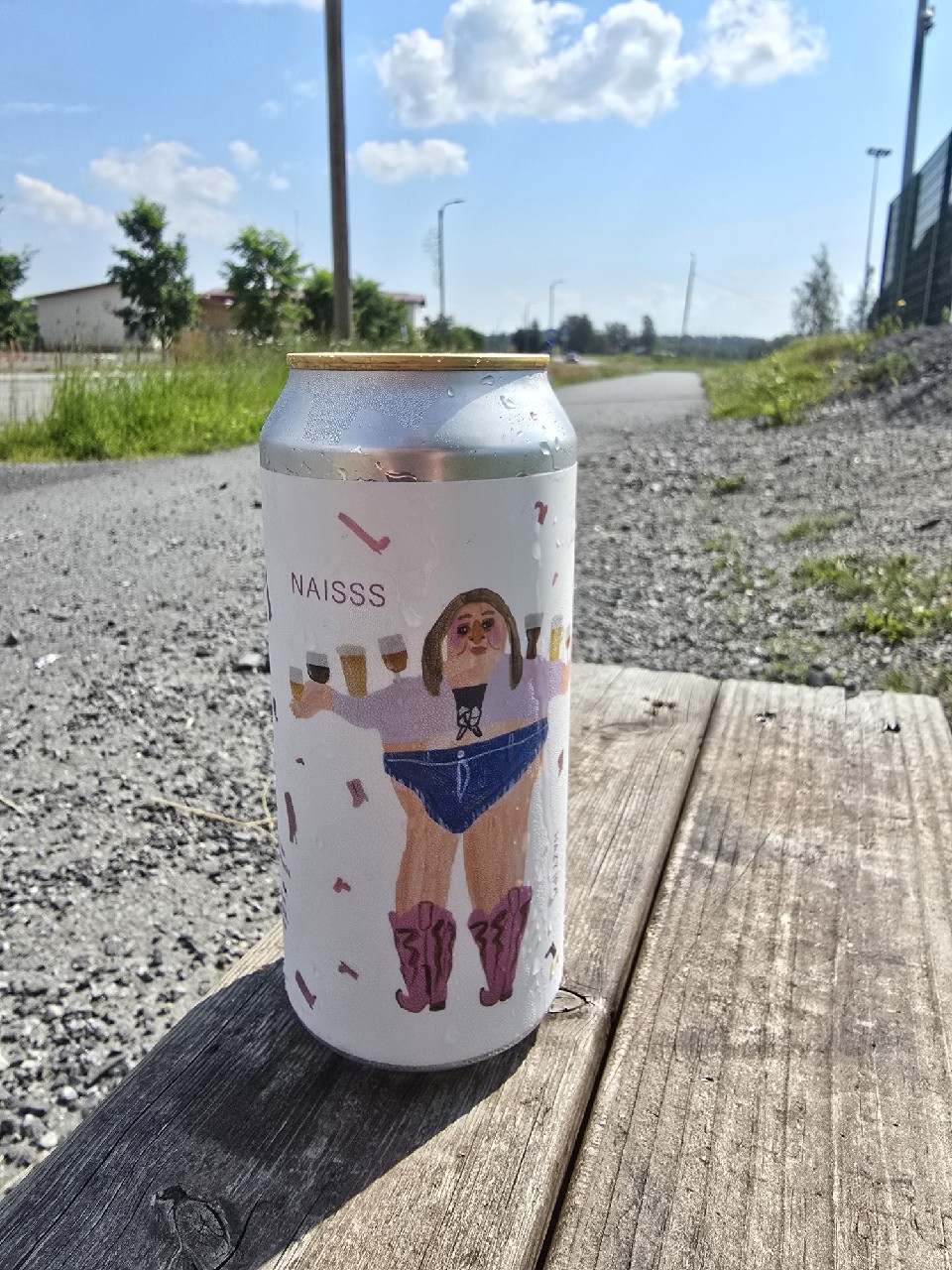 Naisss, Tuletorn Brewing