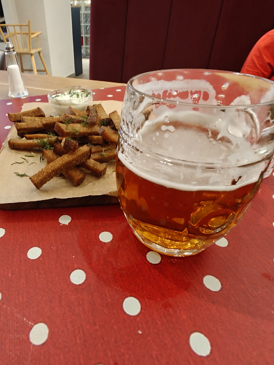 Vaadiōlu Pelmen Laager, Estonia