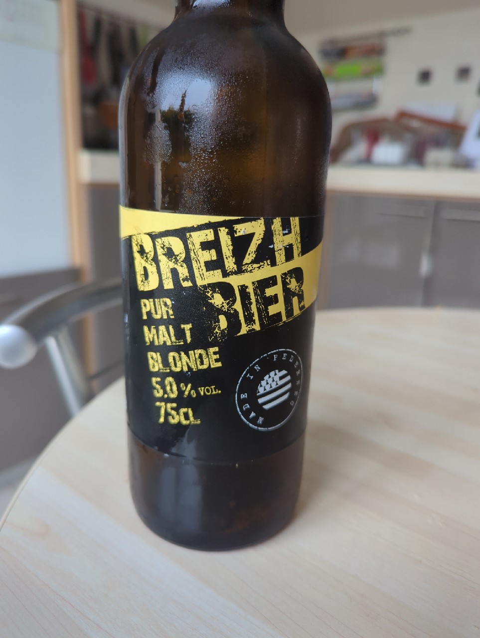 Breizh Bier Blonde Bio, France