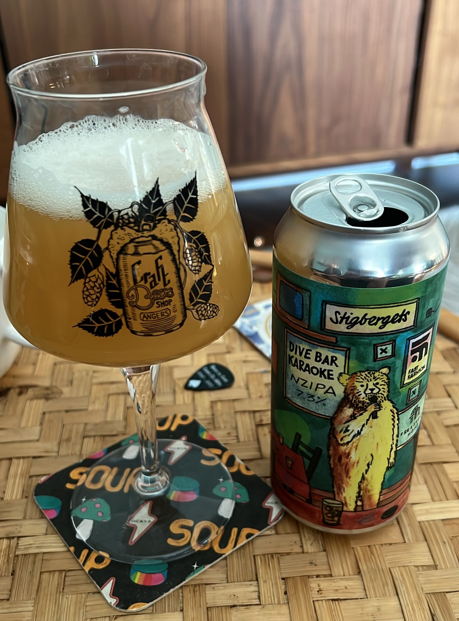 Dive bar karaoke, Sweden