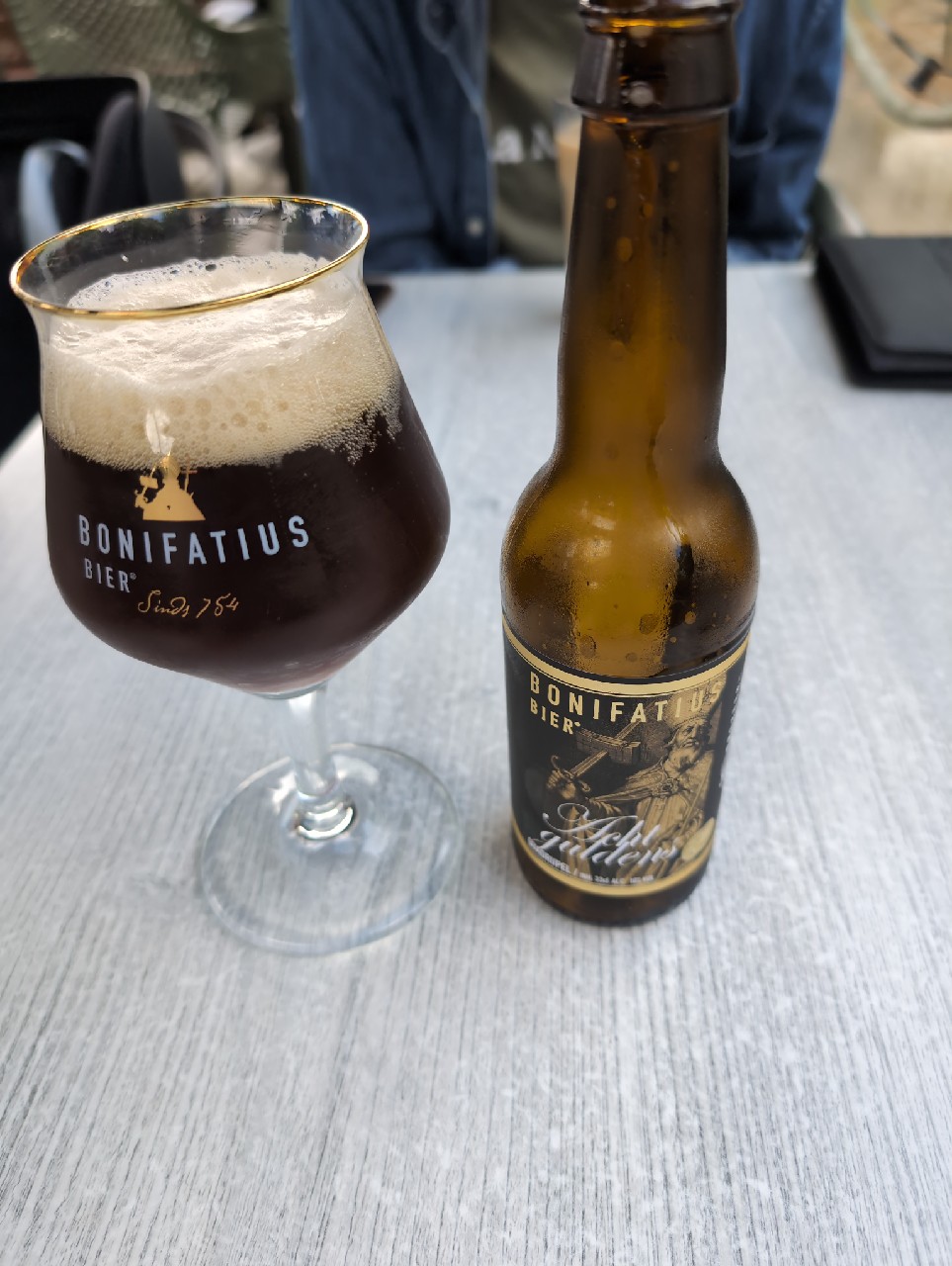 Acht Guldens, Bonifatius 754