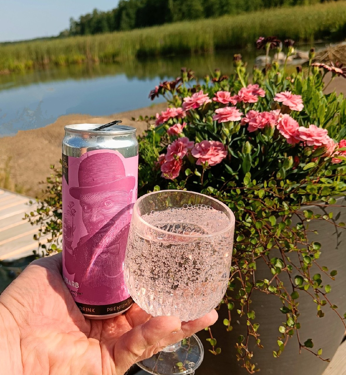 Muteman Premium Rhubarb, Finland