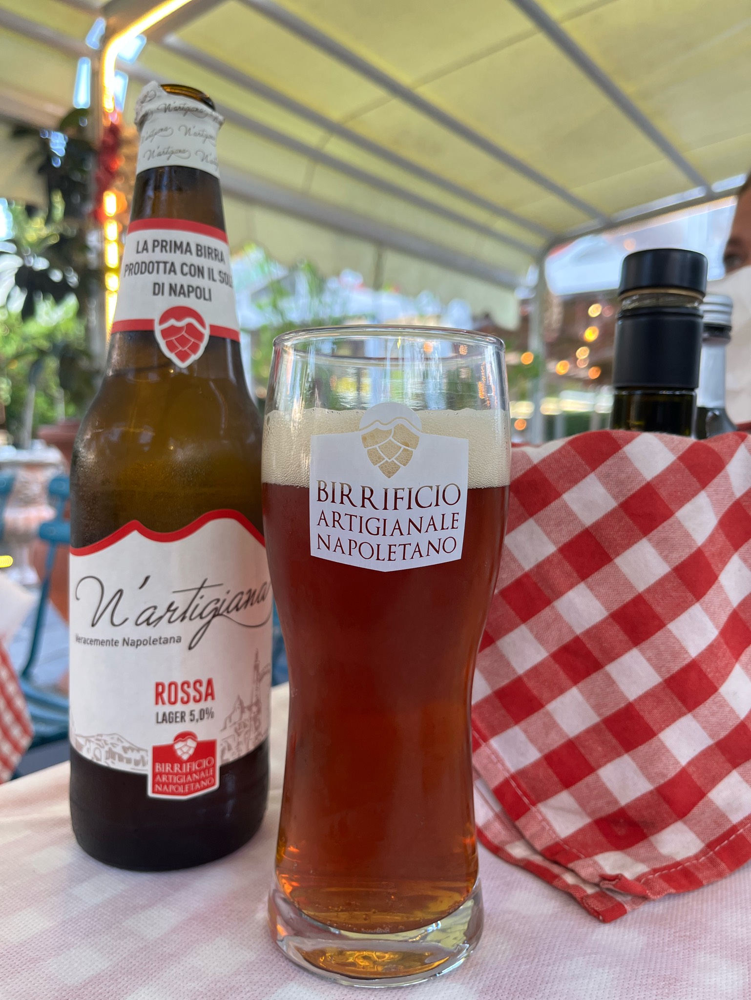 N'artigiana Rossa, Italy