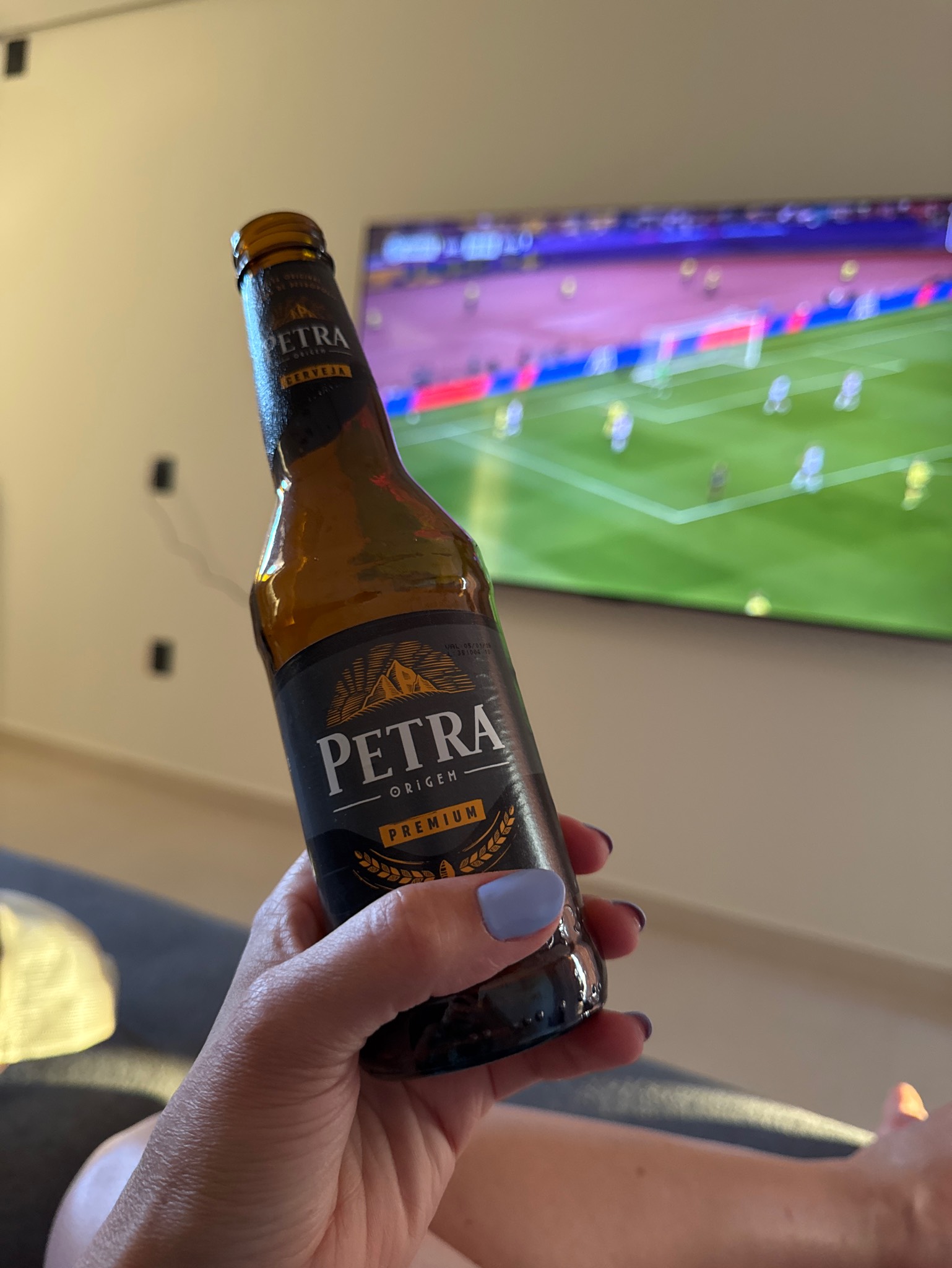 Petra Escura Premium, Brazil
