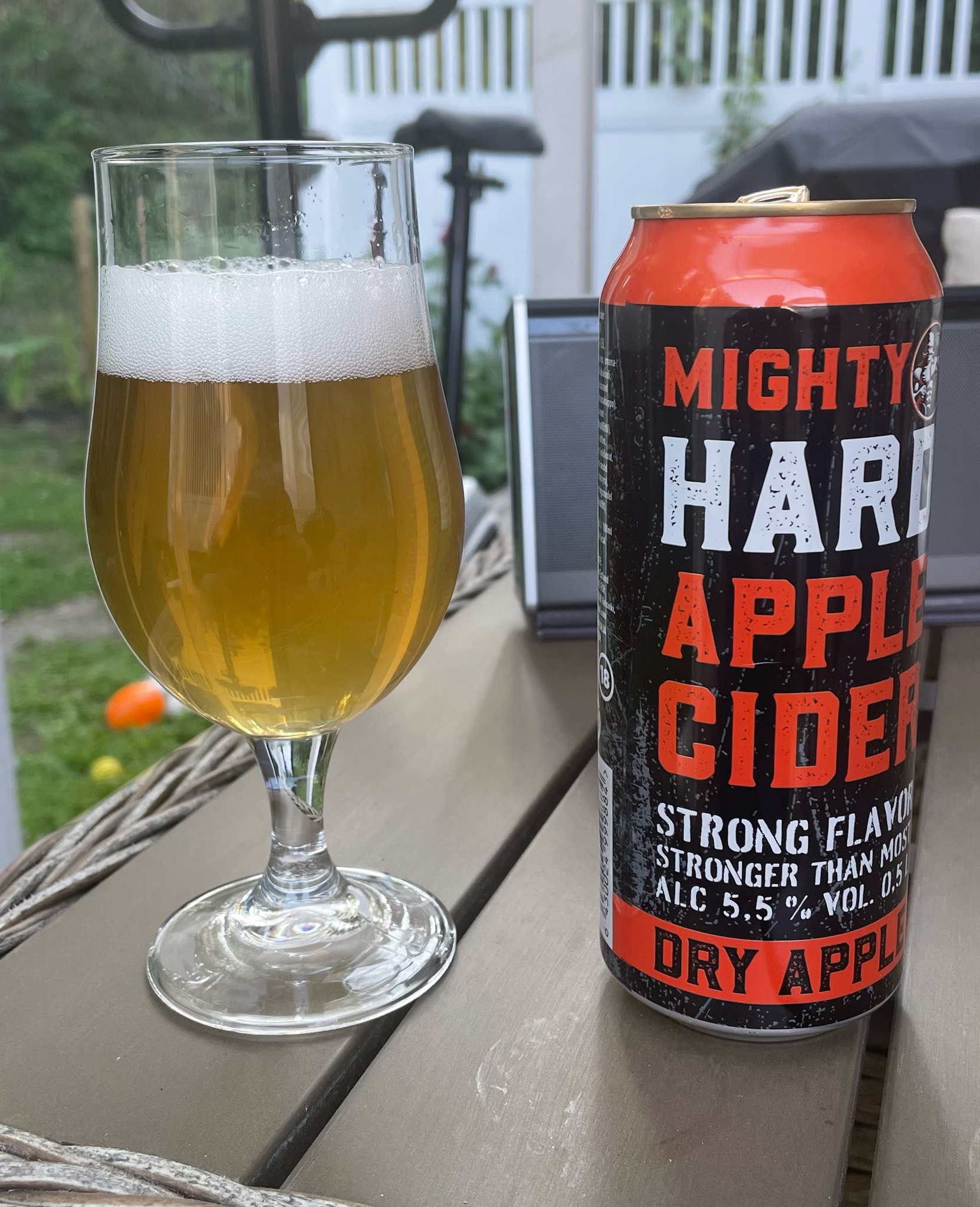 Mighty Hard Cider Dry Apple, Finland