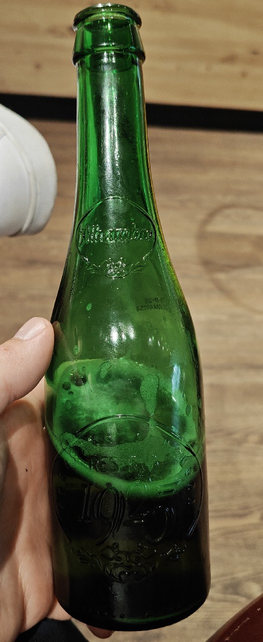 Alhambra Reserva Cerveza Extra, Spain