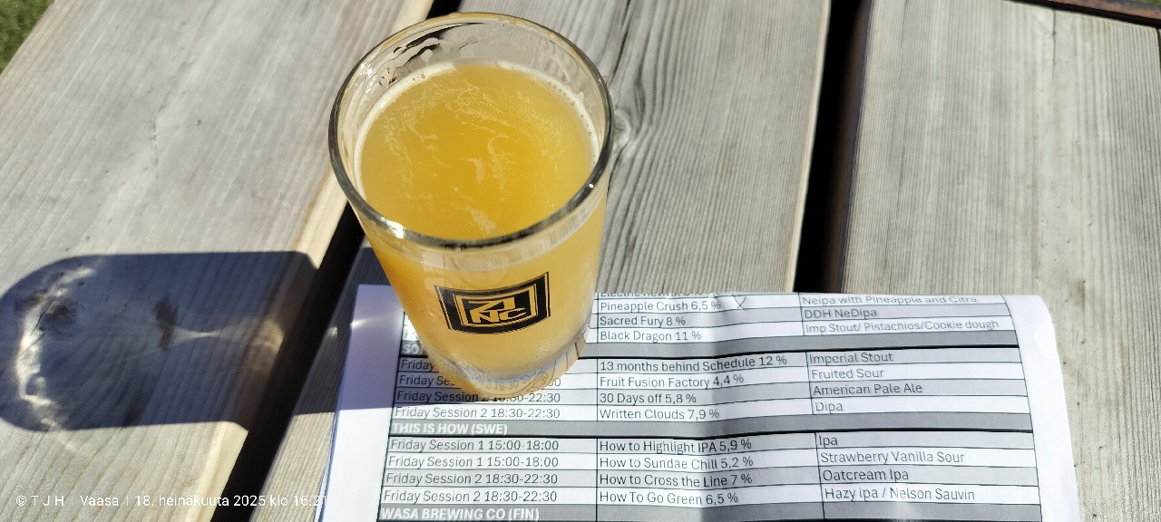 Pineapple Crush, Greece