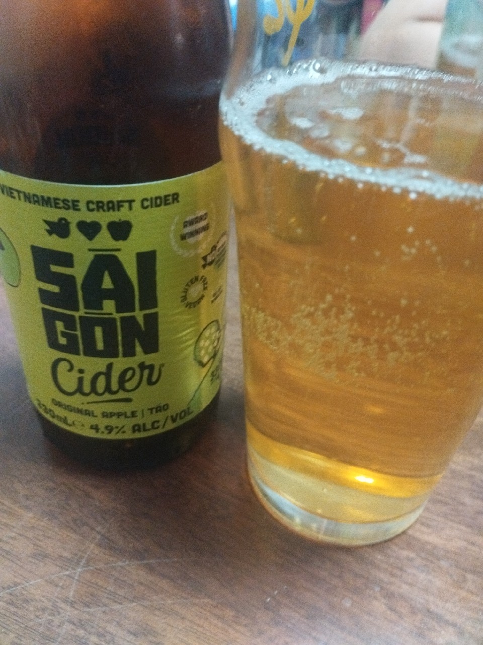 Orignal Apple, Vietnam