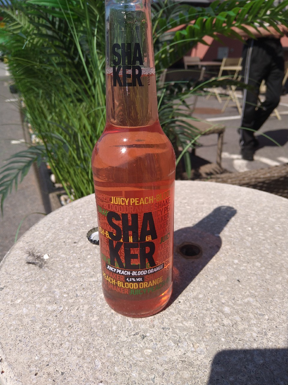 Shaker Juicy Peach Blood Orange, Finland