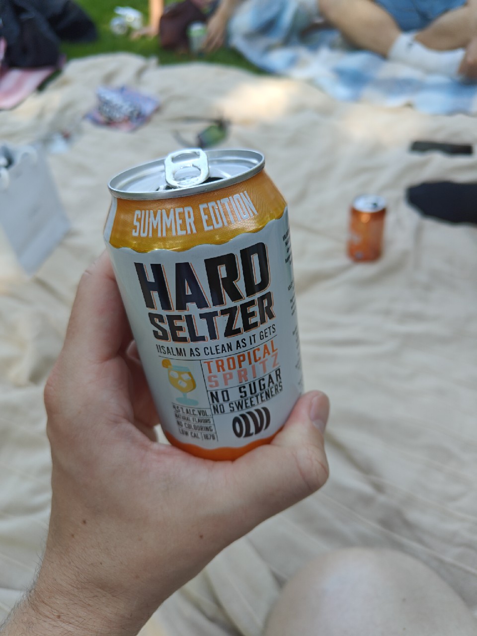 Hard Seltzer Tropical Spritz, Finland