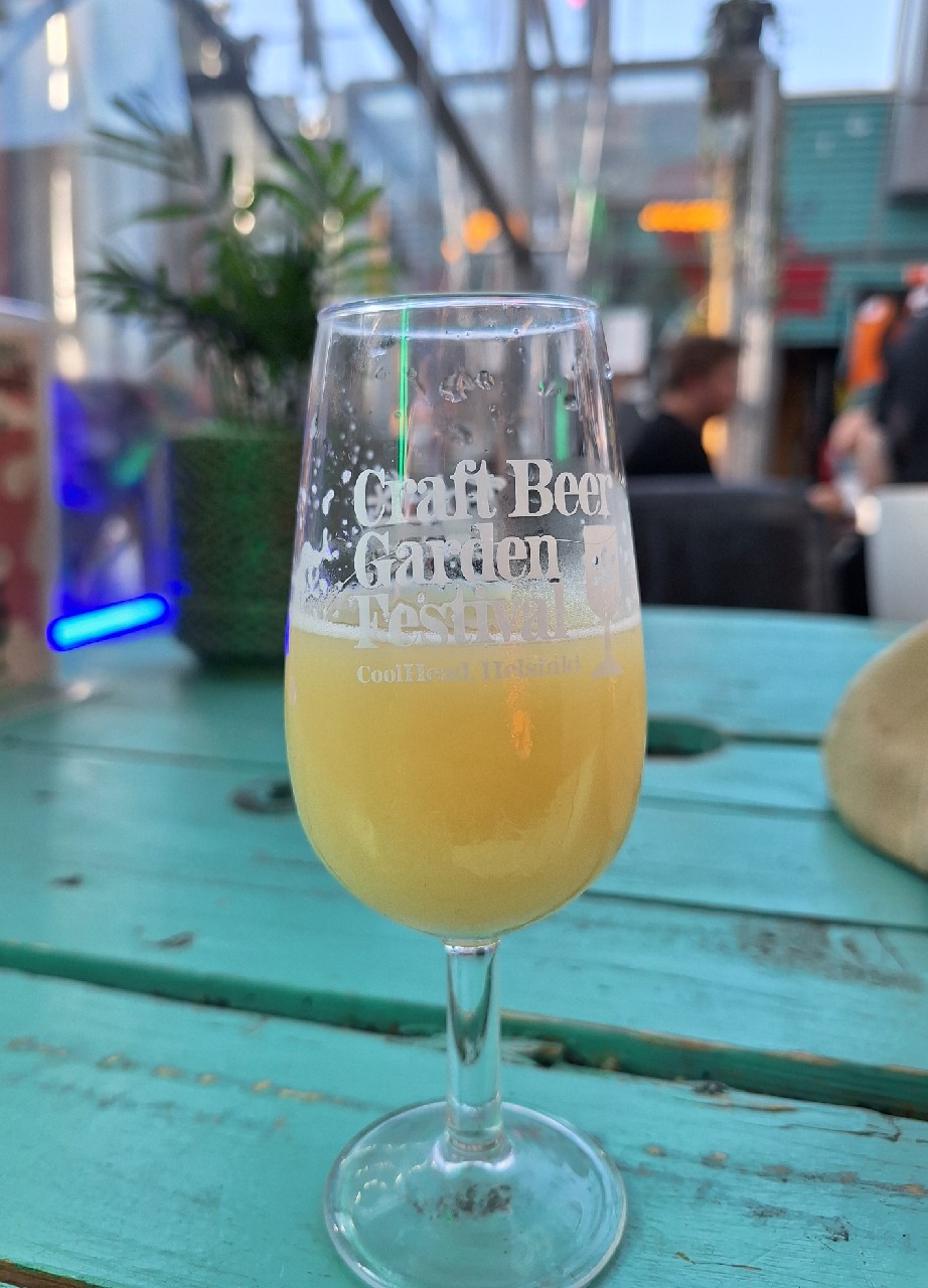 Quadruple Reveries of ... Motueka, Finland