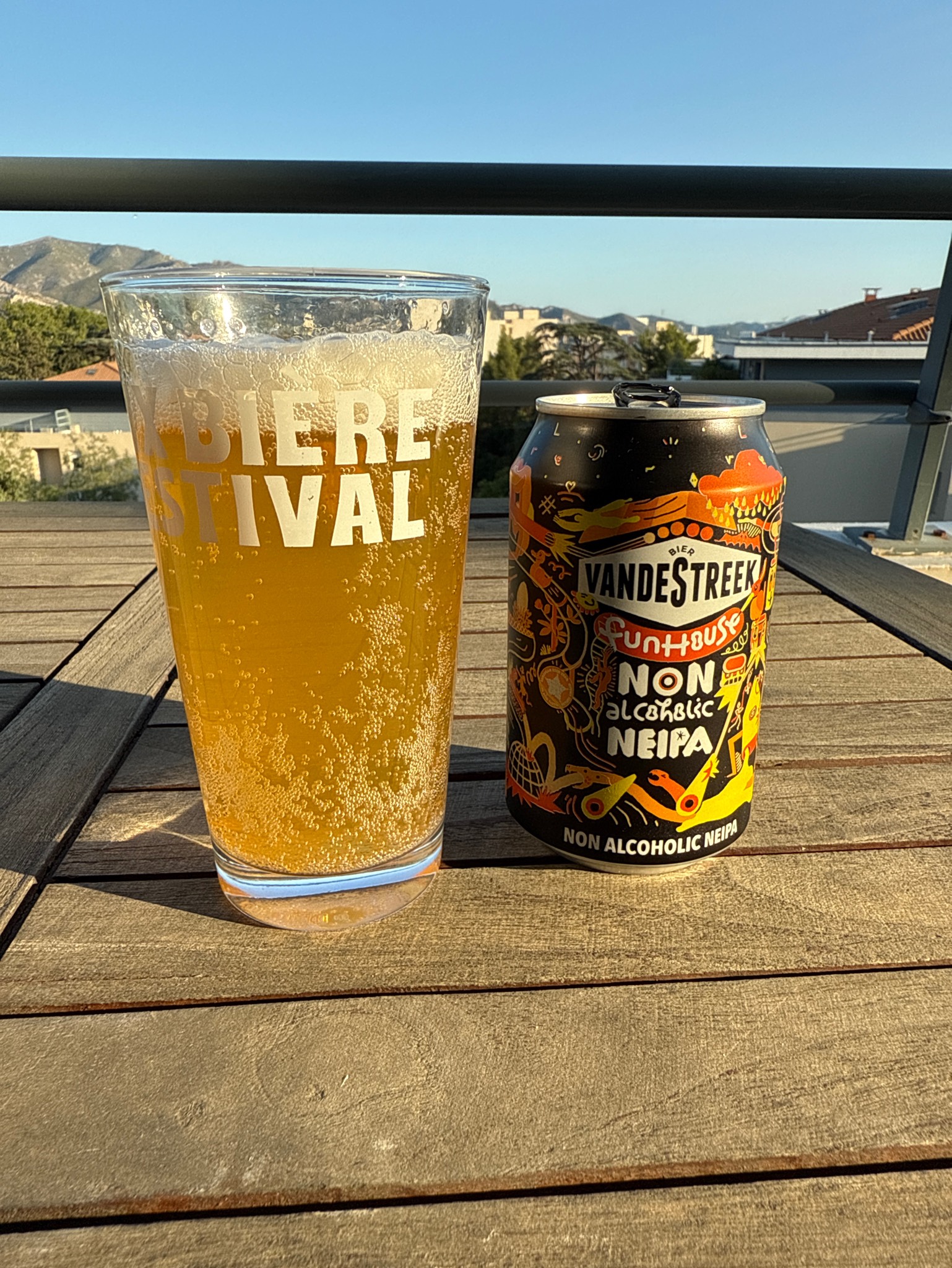 Fun House Non Alcoholic NEIPA, VandeStreek Bier
