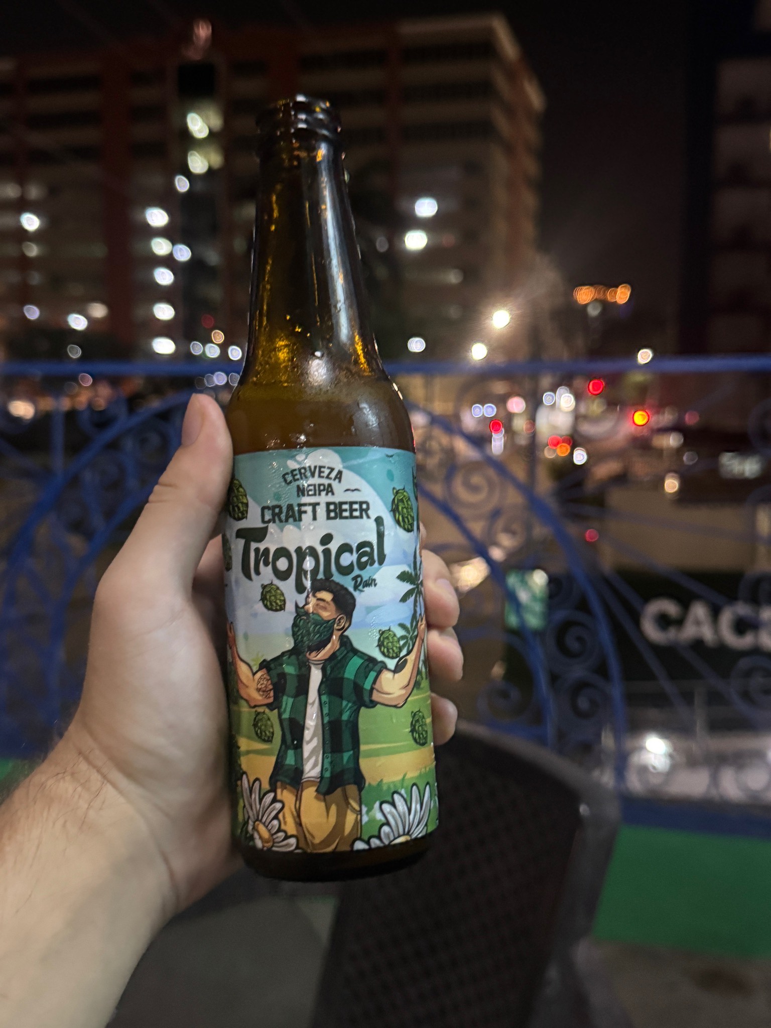 Sr. Hop Tropical Rain, Centenario Brewing Company S.A.