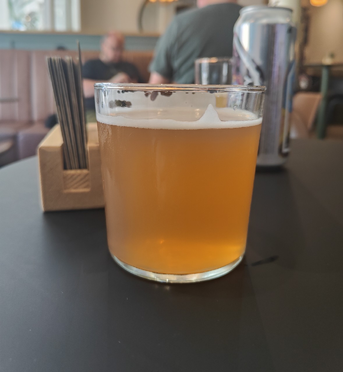 Slushasaurus Pineapple + Grapefruit, England