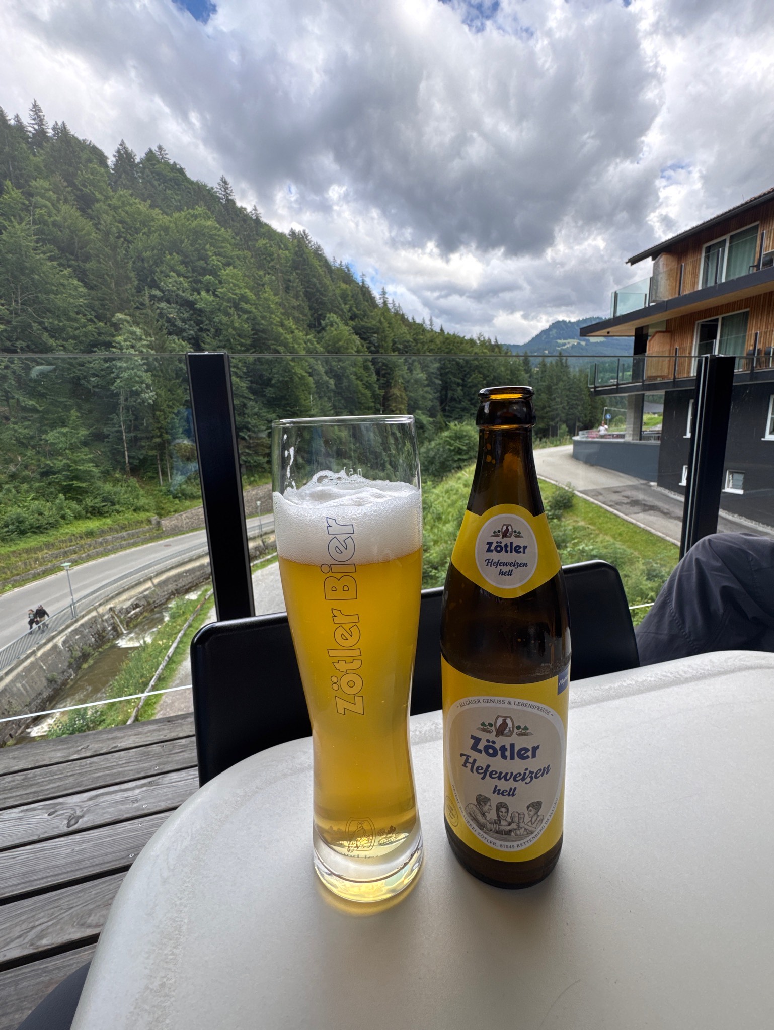 Zötler Hefeweizen Hell, Germany