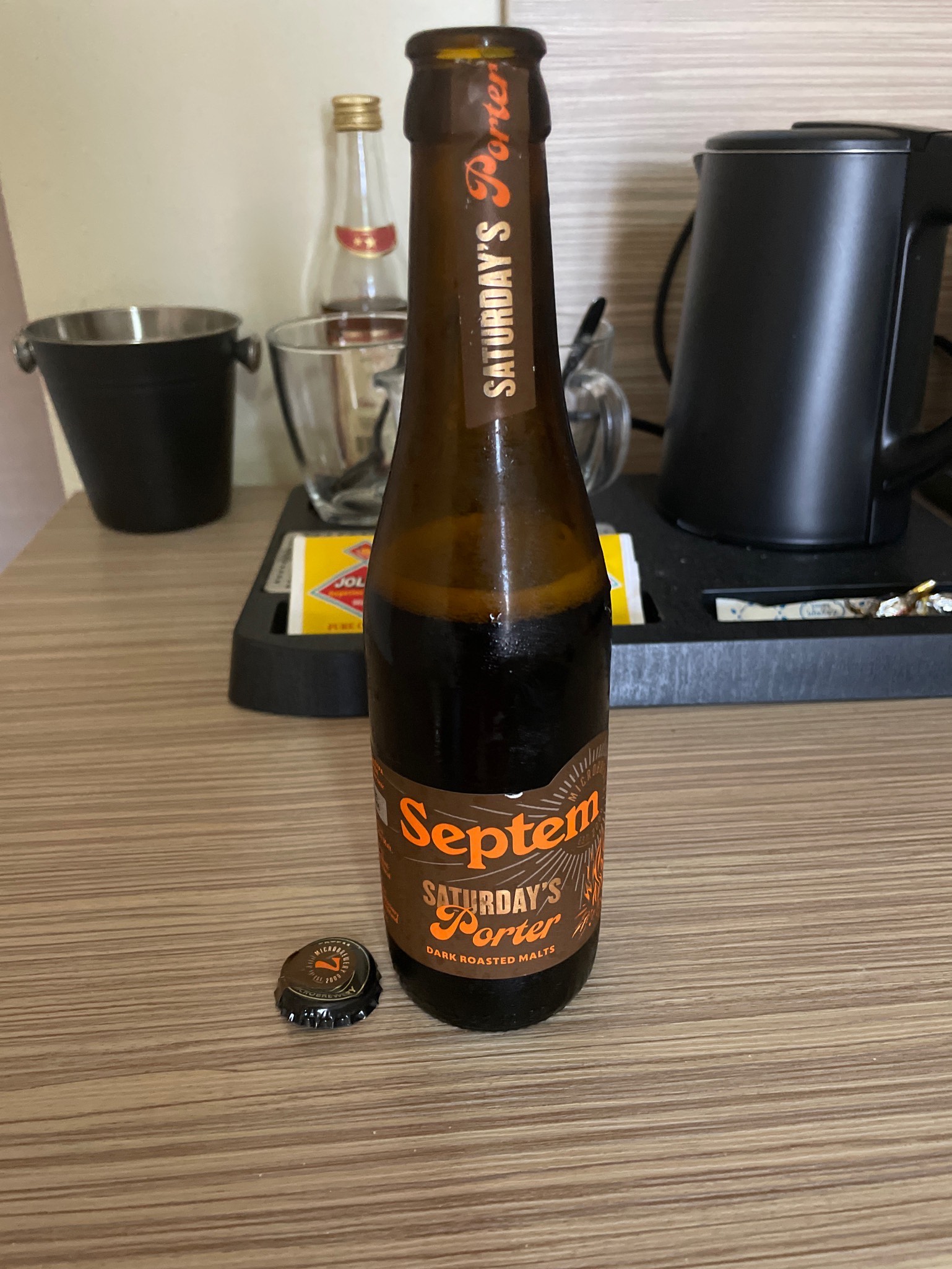 Saturday's Porter, Greece