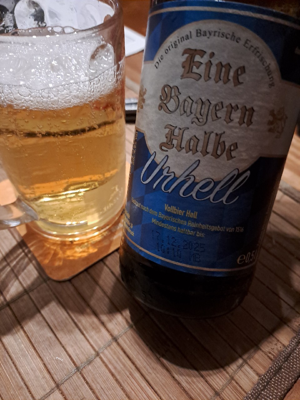 Eine Bayern Halbe, M. Hubauer GmbH @ Co.