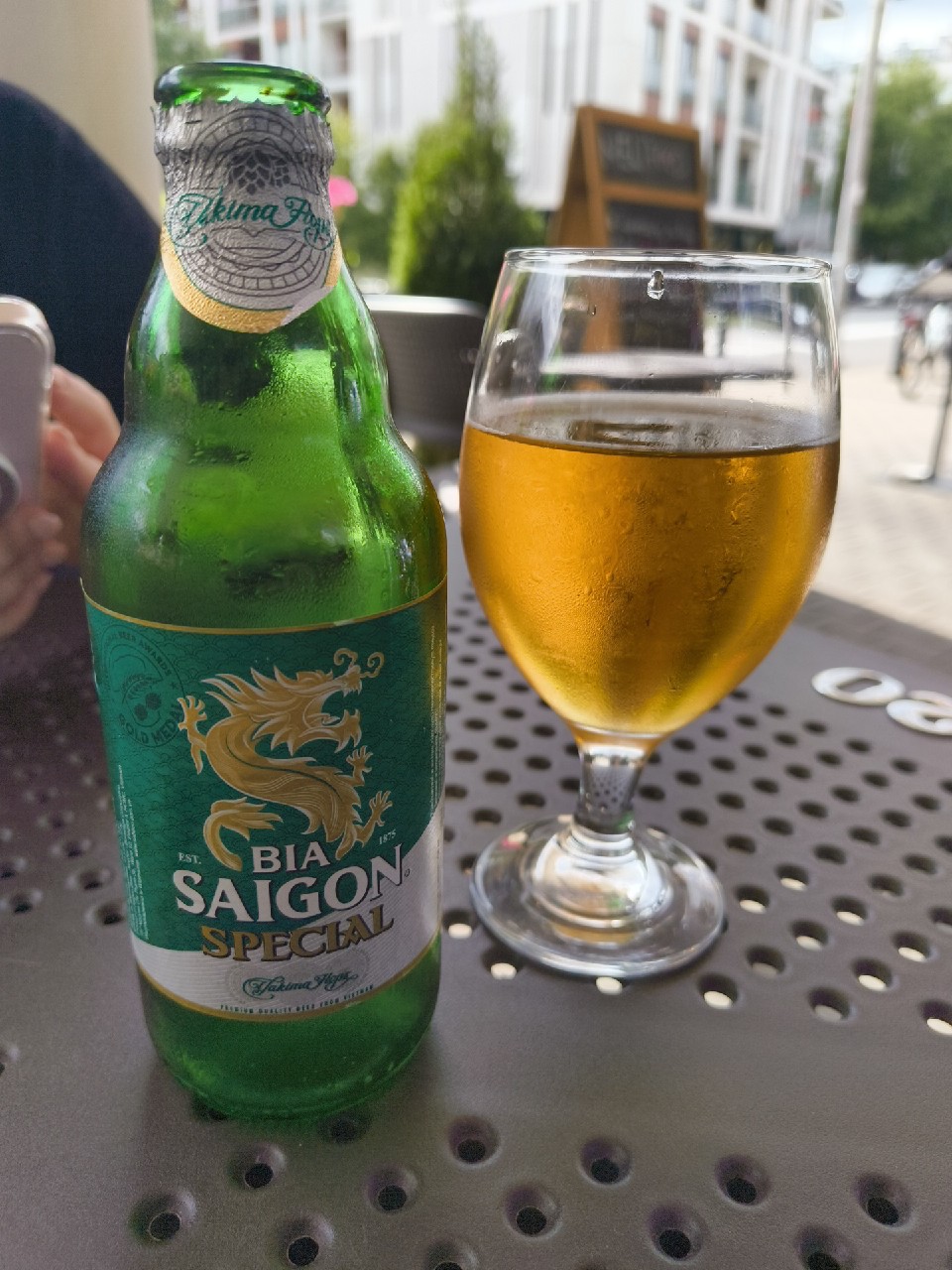 Bia Saigon Special, Vietnam