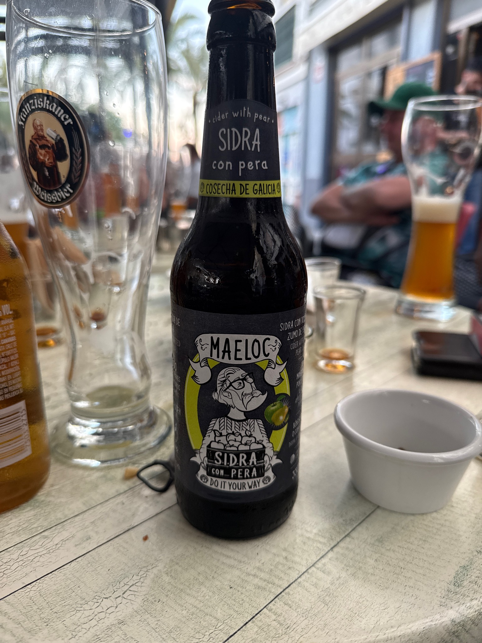 Maeloc Sidra Con Pera, Maeloc